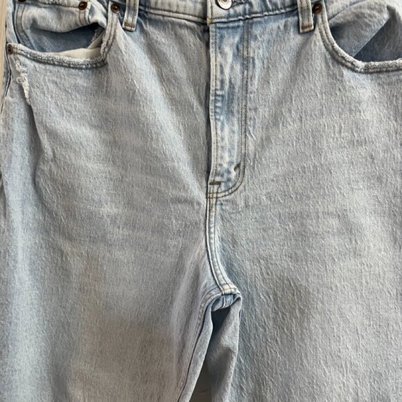 Abercrombie & Fitch Curve Love Ultra High Rise 90s Straight Jean - Picture 5 of 6